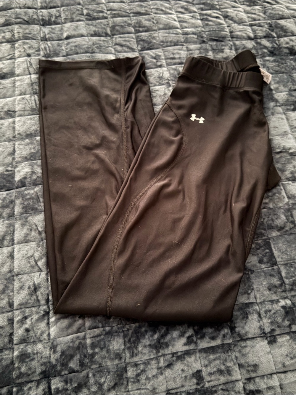 Under Armour women’s cold gear yoga black Pants size small